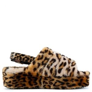 NIB Plush Leopard Animal Print Slipper Hard Bottom